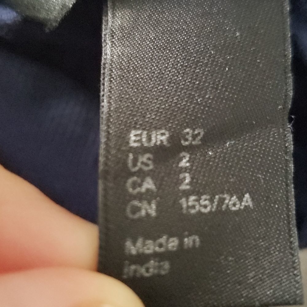 H&M Blouse - Picture 5 of 6